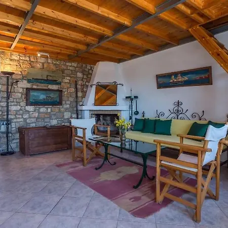 فيلة Casa Milos Alonissos